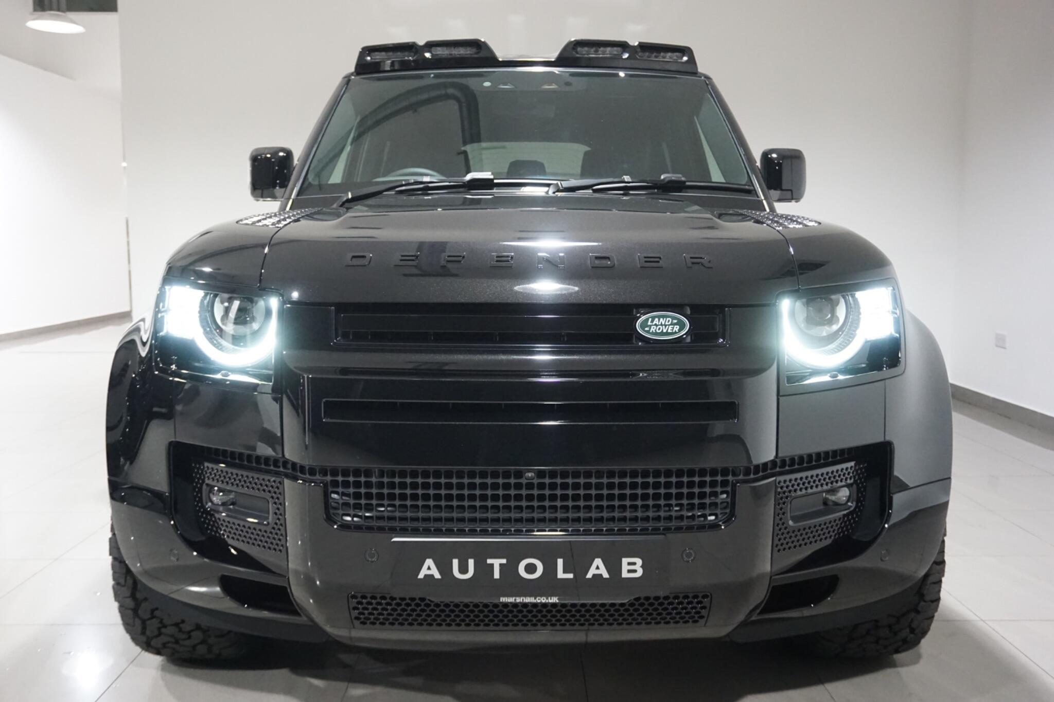 Land Rover Defender 110 3.0 D300 MHEV X-Dynamic HSE Auto 4WD Euro 6 (s/s) 5dr